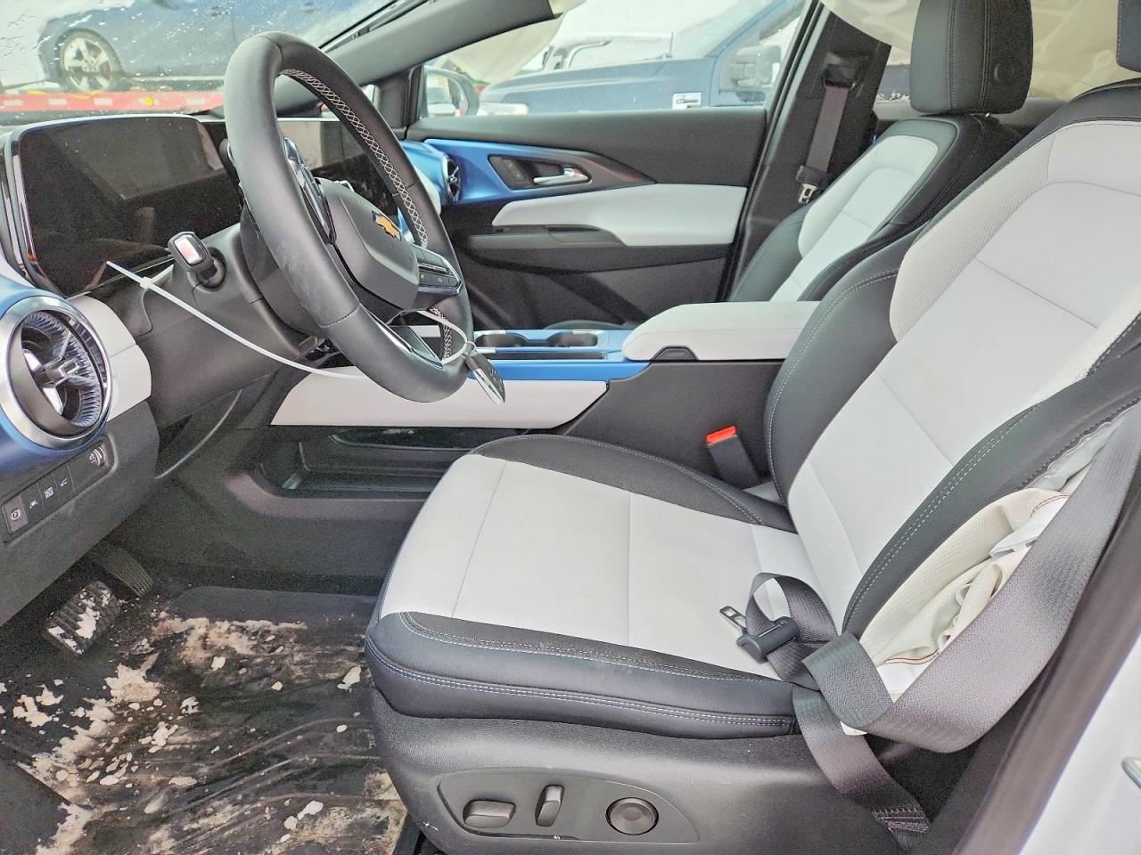 2026 CHEVROLET EQUINOX LT photo 13