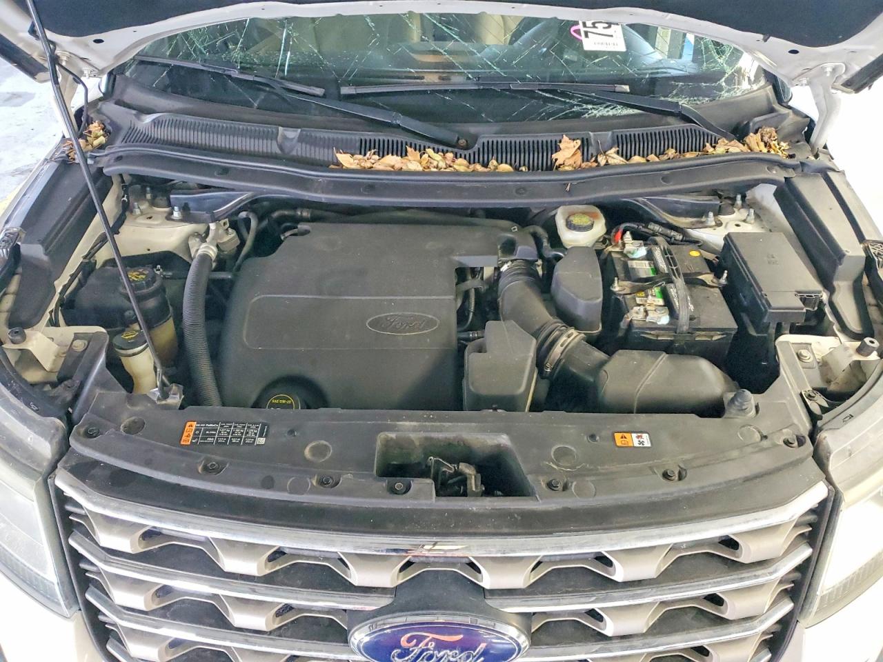 2016 FORD EXPLORER XLT photo 23