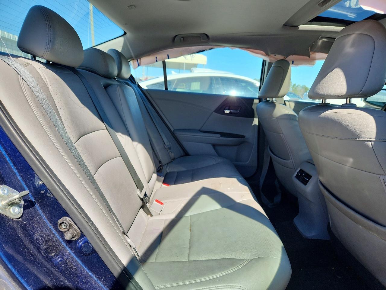2017 HONDA ACCORD EXL photo 19