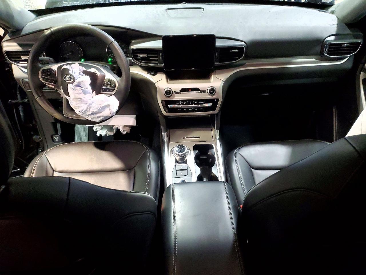 2024 FORD EXPLORER XLT photo 15