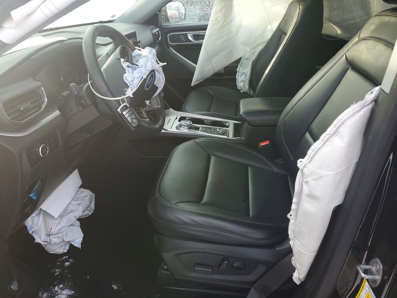 2024 FORD EXPLORER XLT photo 13