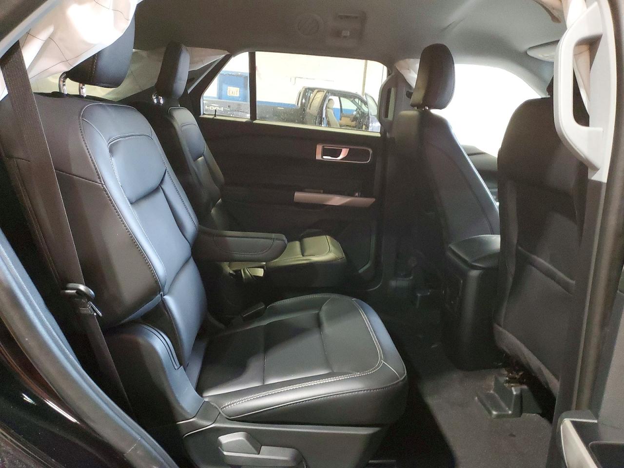 2024 FORD EXPLORER XLT photo 21
