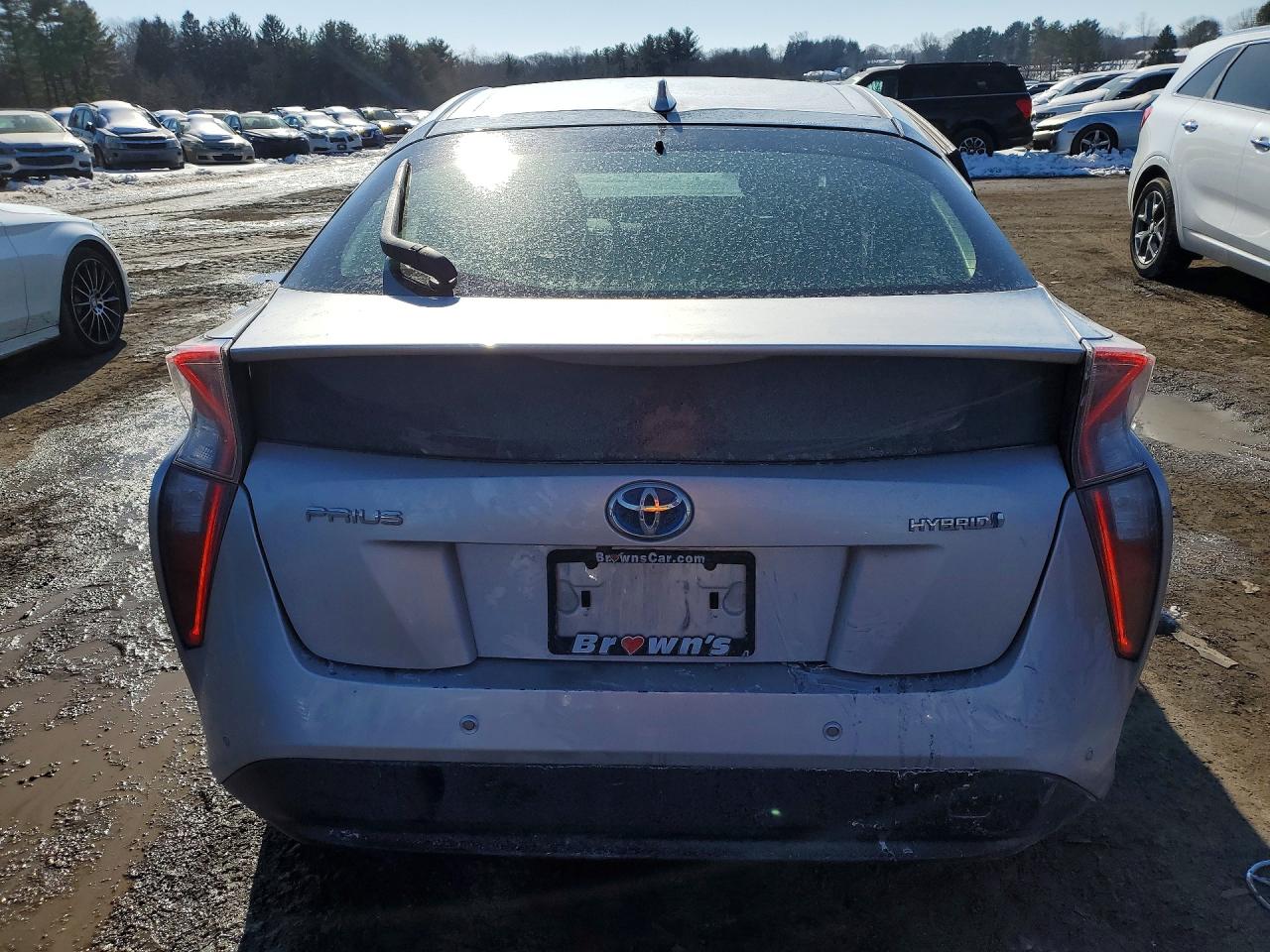 2018 TOYOTA PRIUS photo 6