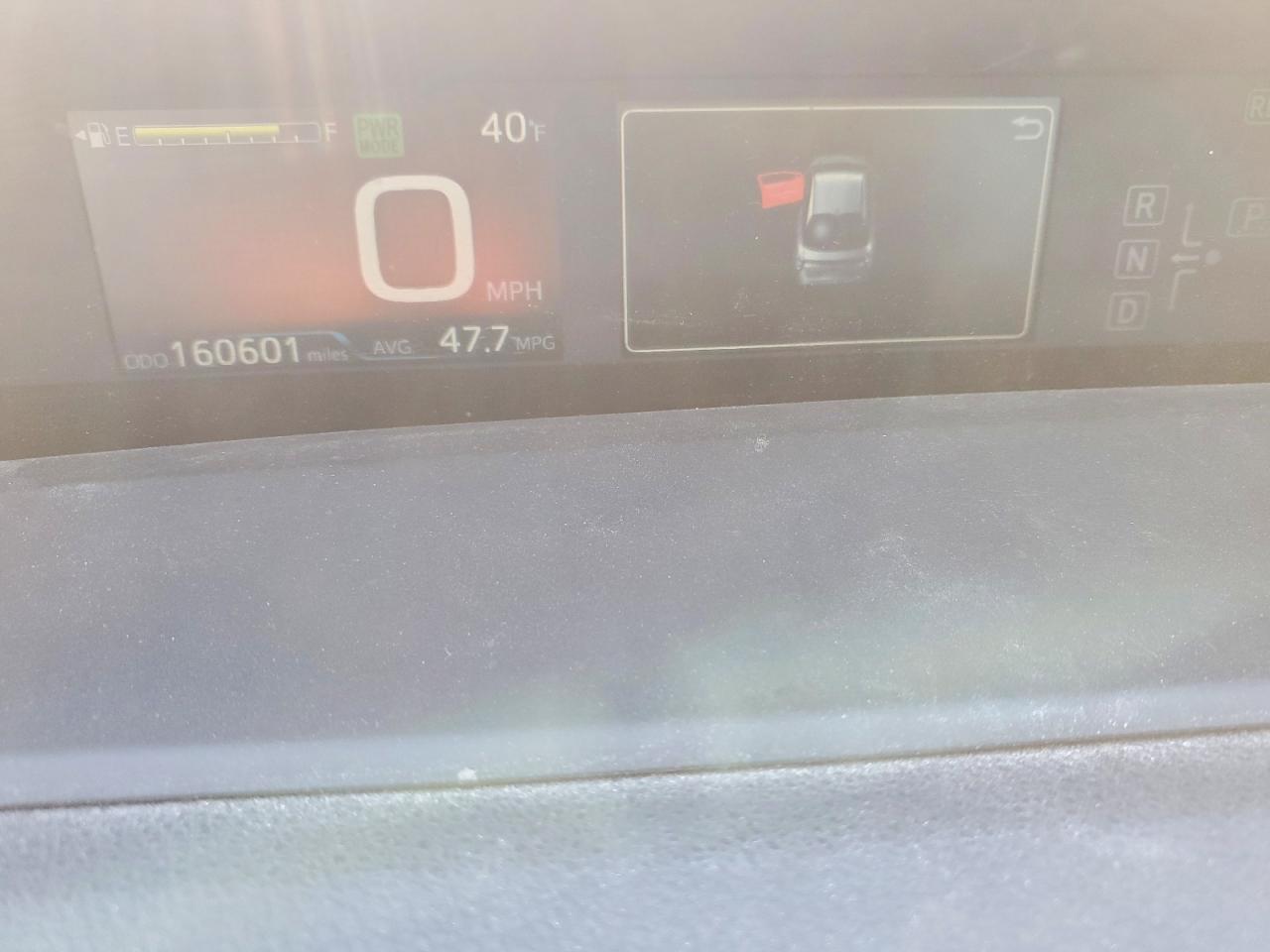 2018 TOYOTA PRIUS photo 9