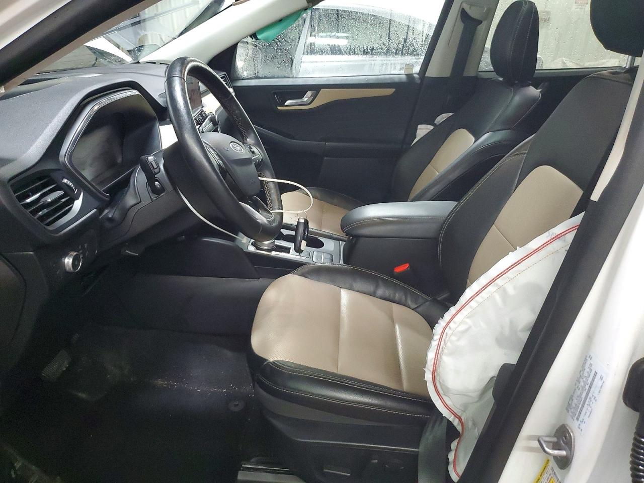2022 FORD ESCAPE TITANIUM photo 13