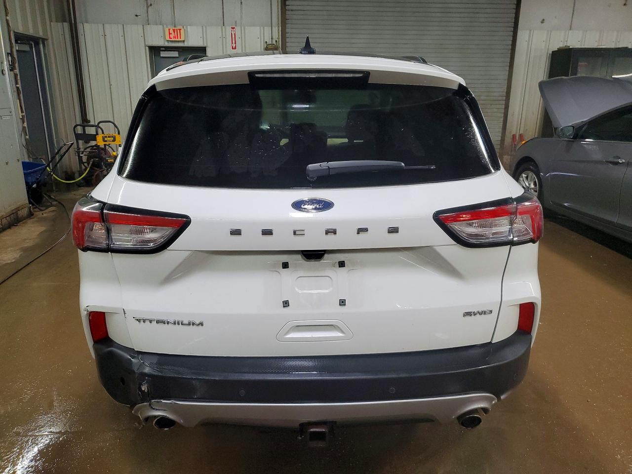 2022 FORD ESCAPE TITANIUM photo 11