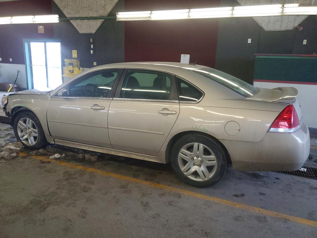 2011 CHEVROLET IMPALA LT photo 4