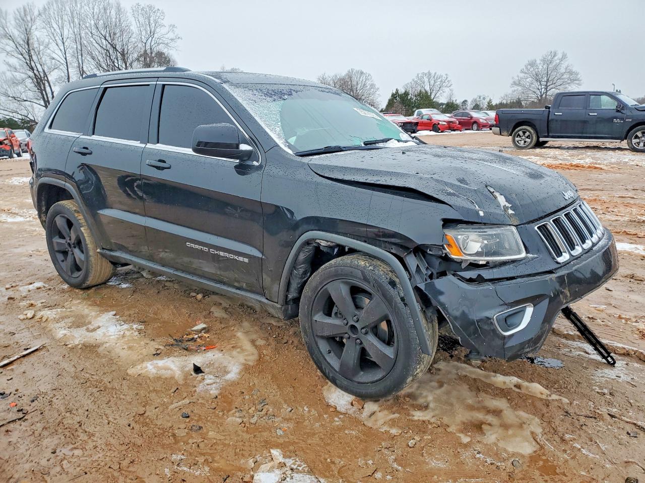 2014 JEEP GRAND CHEROKEE LAREDO photo 4