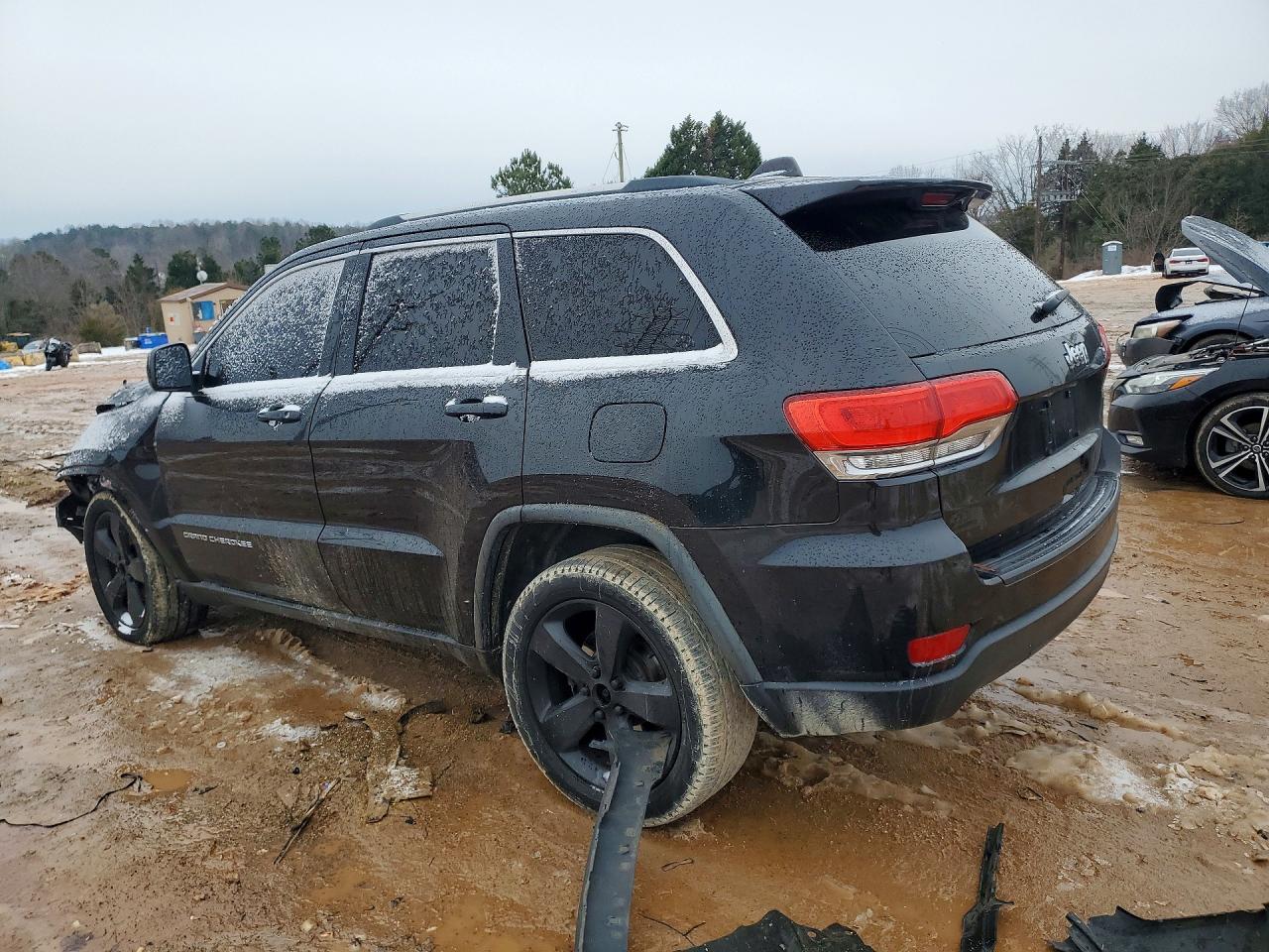 2014 JEEP GRAND CHEROKEE LAREDO photo 2