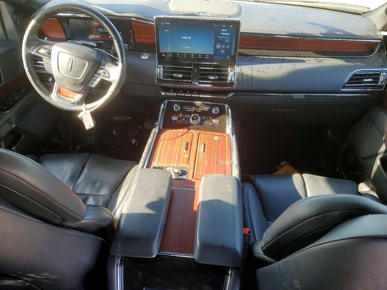 2024 LINCOLN NAVIGATOR L photo 22