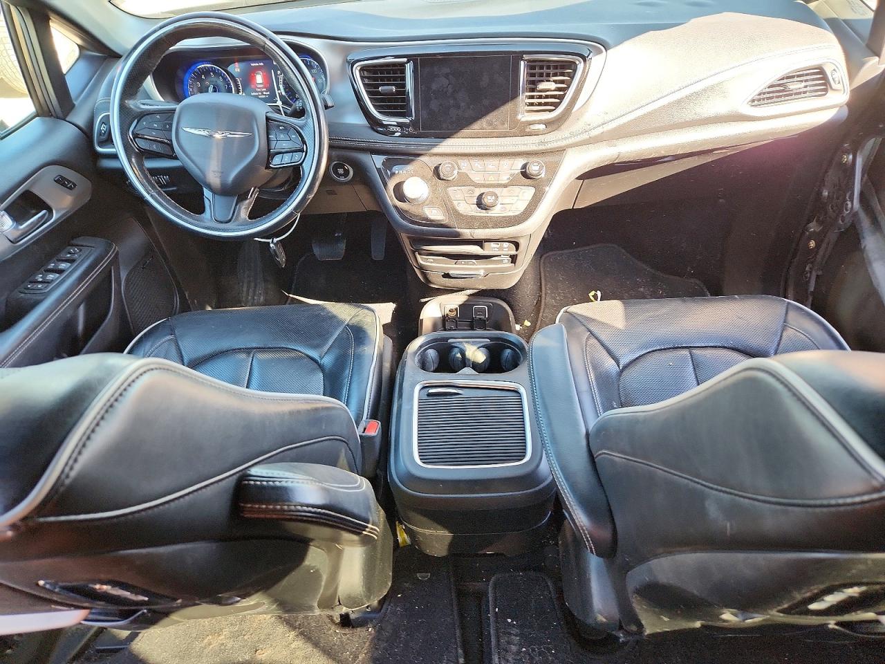2019 CHRYSLER PACIFICA LIMITED photo 22