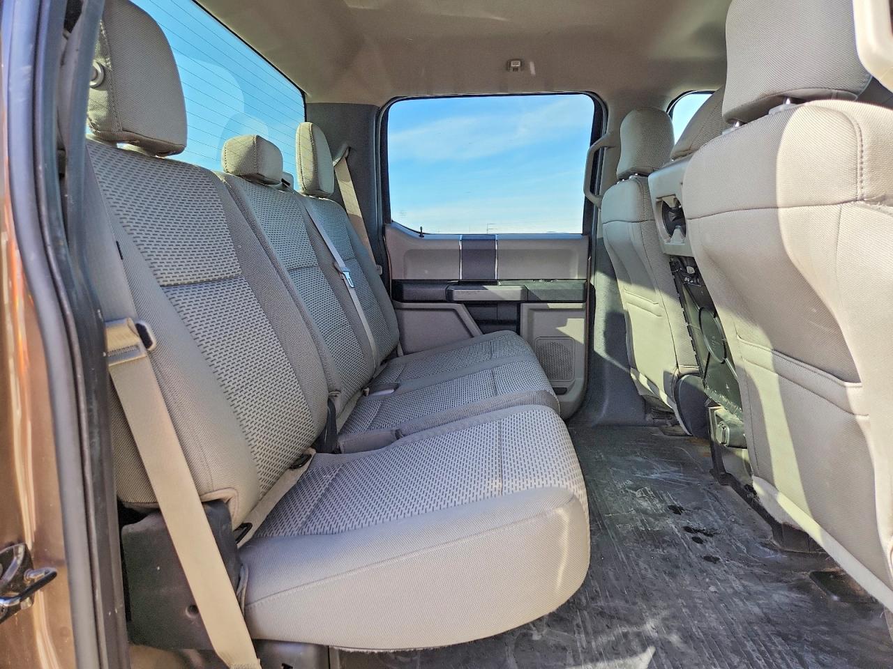 2015 FORD F150 SUPERCREW photo 28