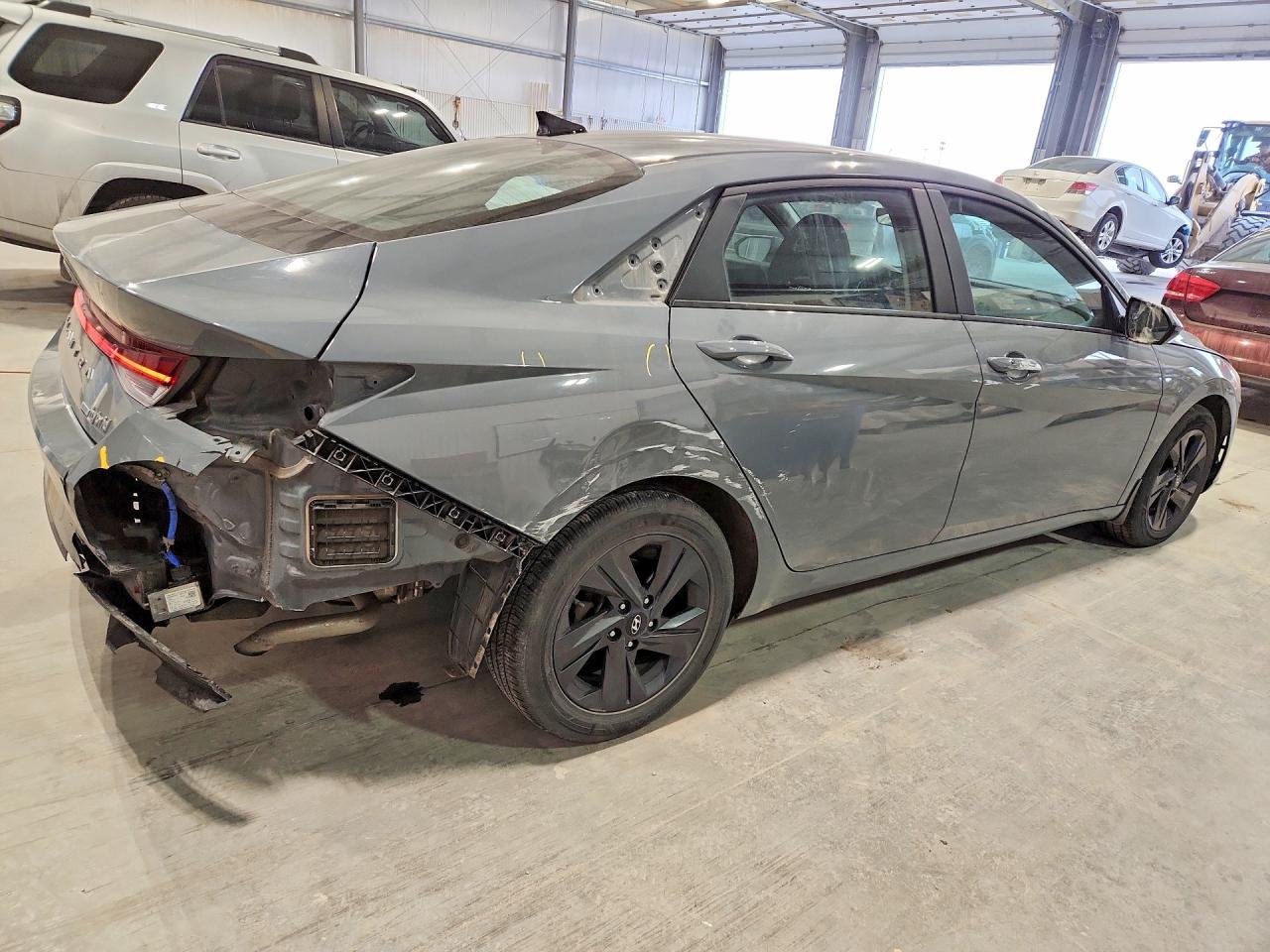 2022 HYUNDAI ELANTRA BLUE photo 3