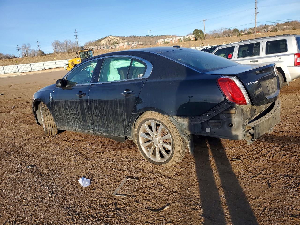 2012 LINCOLN MKS photo 4