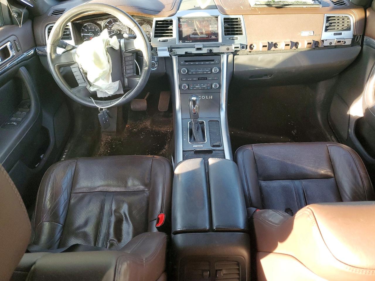 2012 LINCOLN MKS photo 22