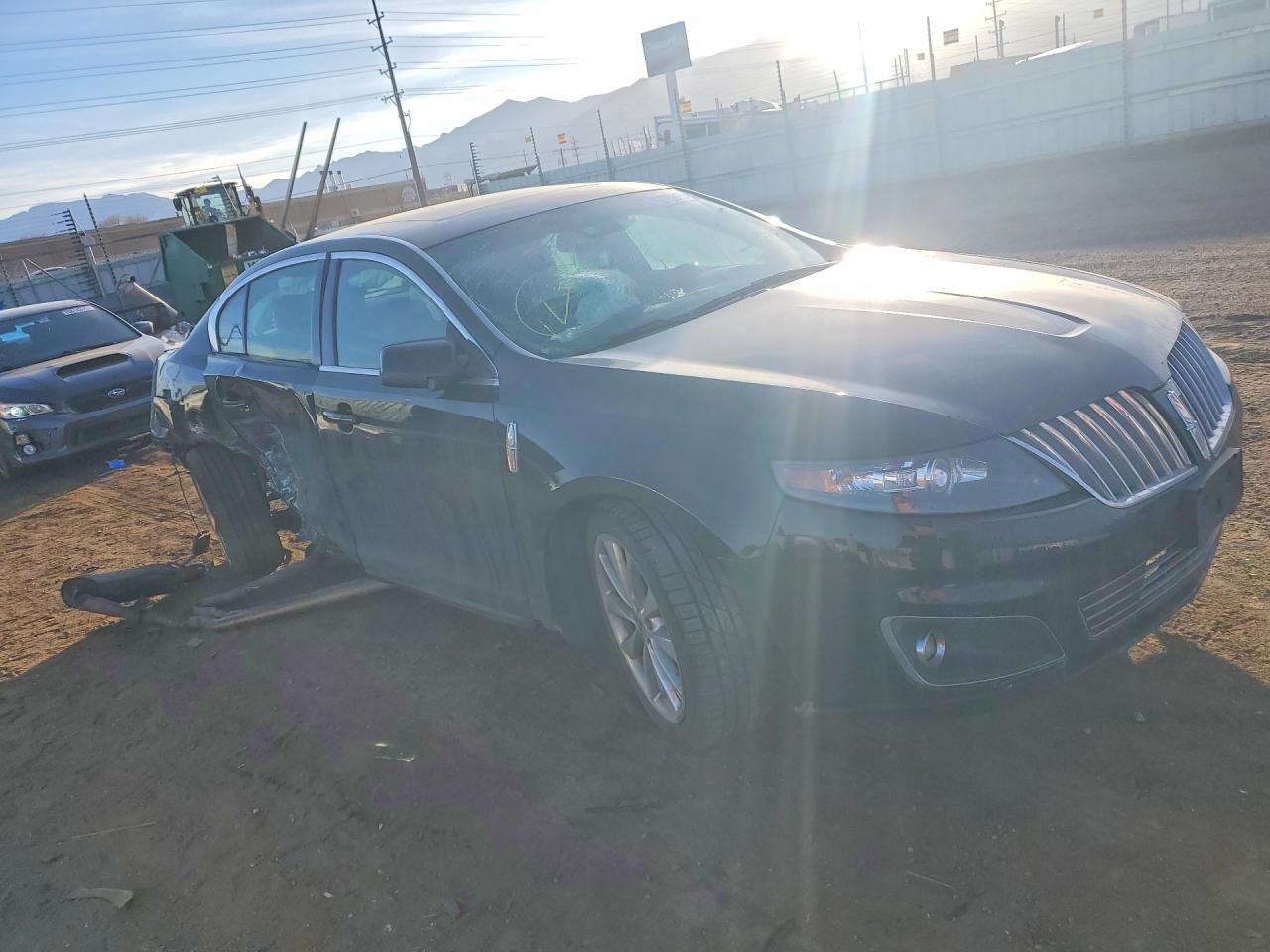 2012 LINCOLN MKS photo 10