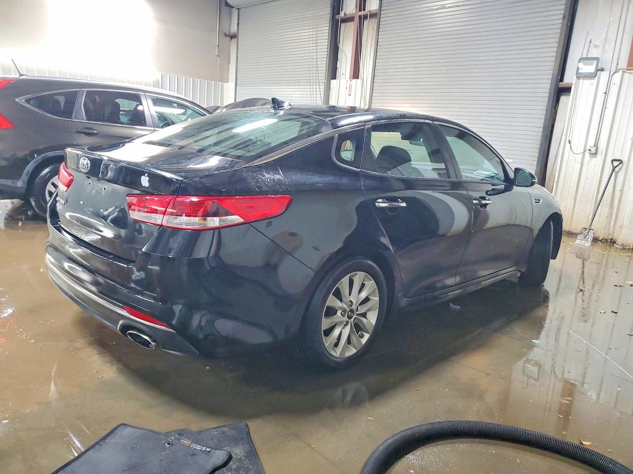 2018 KIA OPTIMA LX photo 5