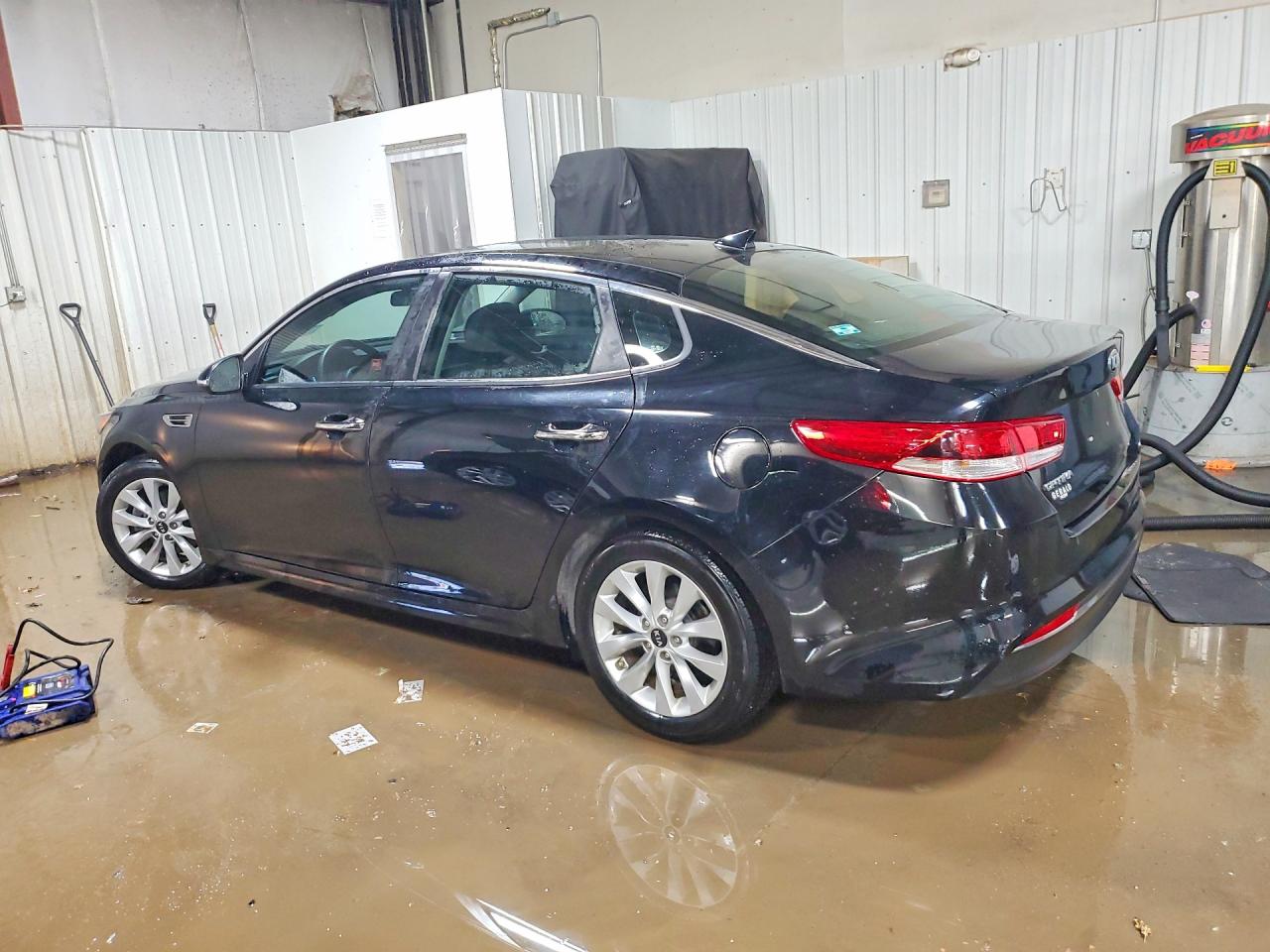 2018 KIA OPTIMA LX photo 3