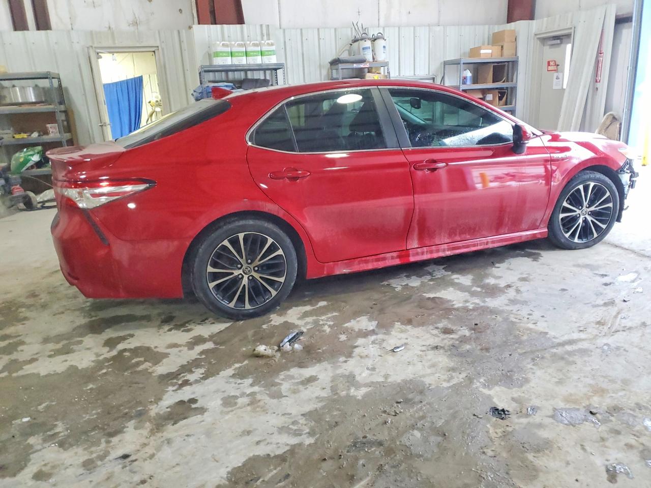 2020 TOYOTA CAMRY SE photo 5