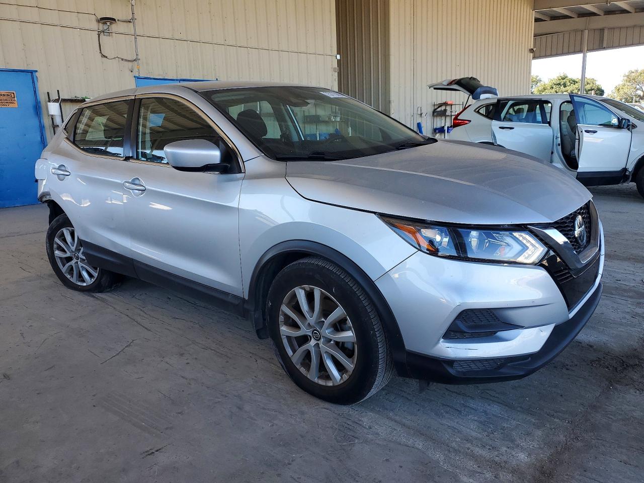 2020 NISSAN ROGUE SPORT S photo 10