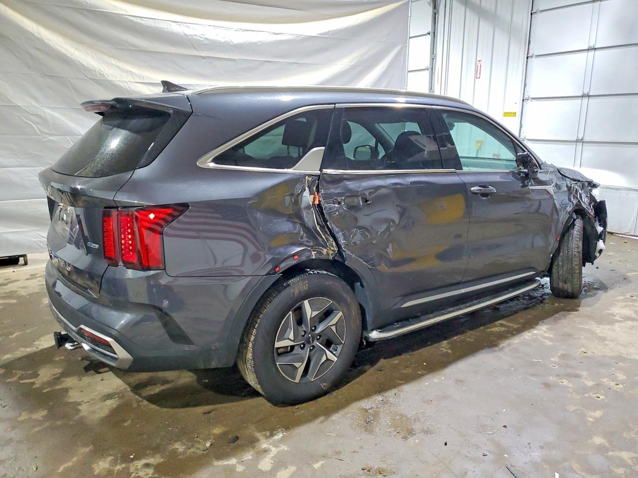2022 KIA SORENTO photo 5