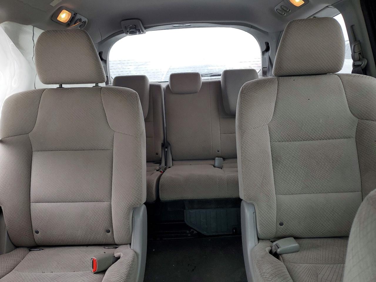 2016 HONDA ODYSSEY SE photo 19