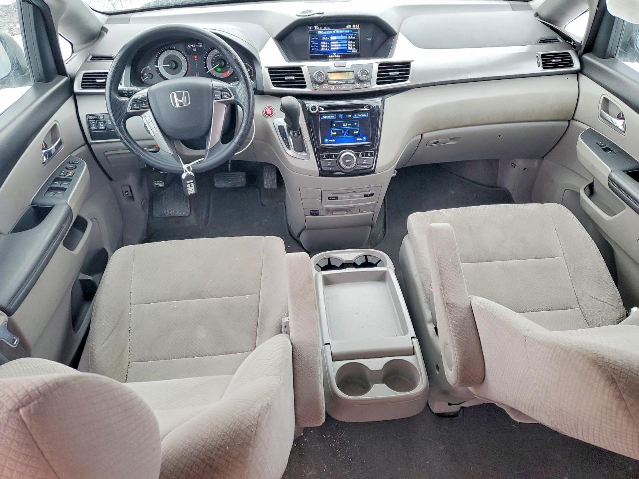 2016 HONDA ODYSSEY SE photo 15