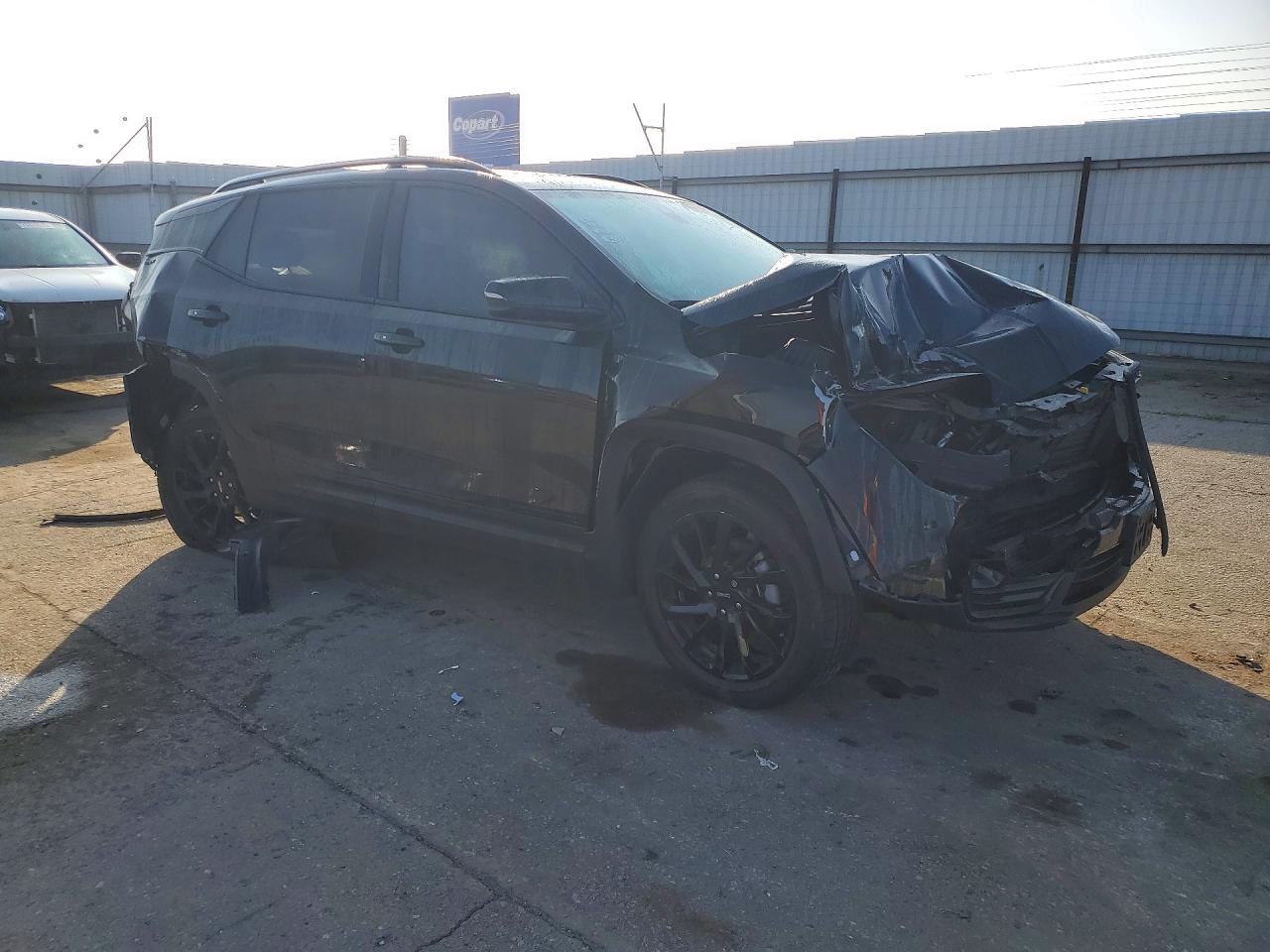 2024 GMC TERRAIN SLT photo 7