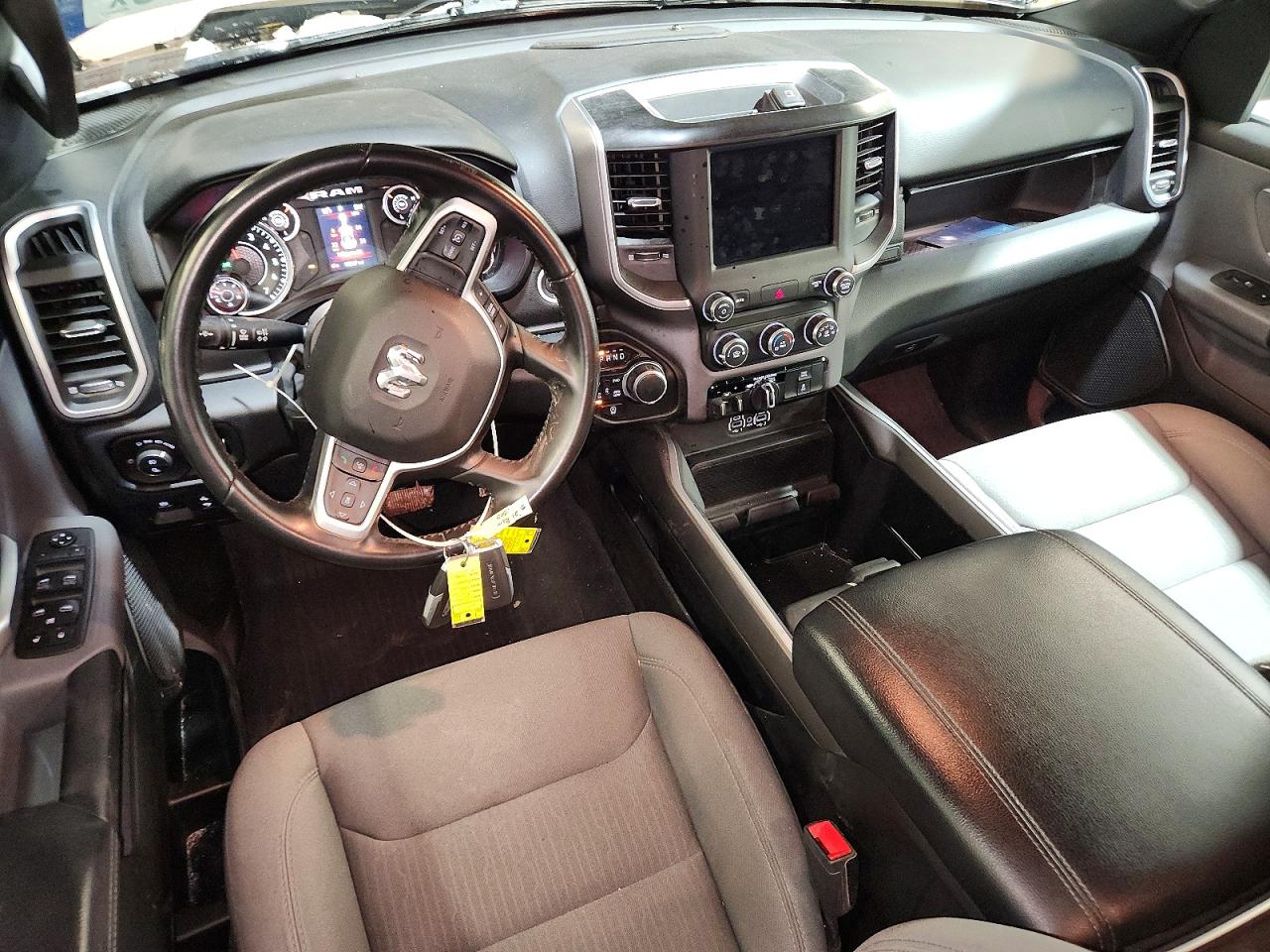 2021 RAM 1500 BIG HORN photo 15