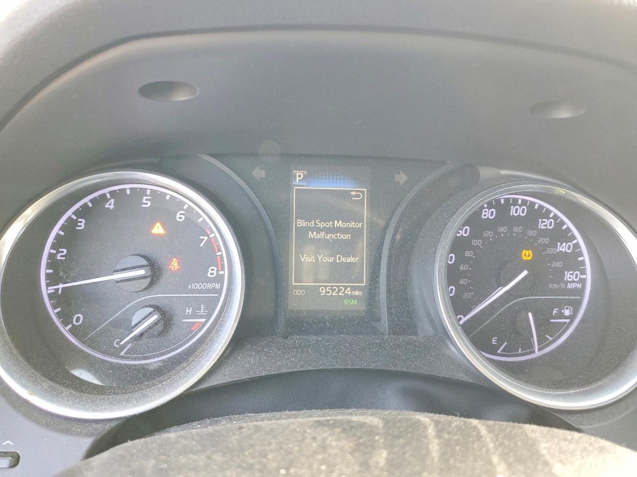 2018 TOYOTA CAMRY L photo 9
