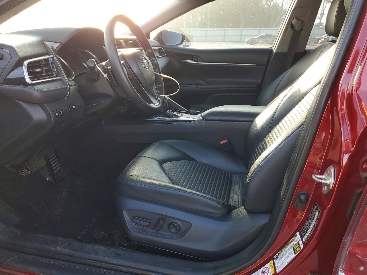 2018 TOYOTA CAMRY L photo 7