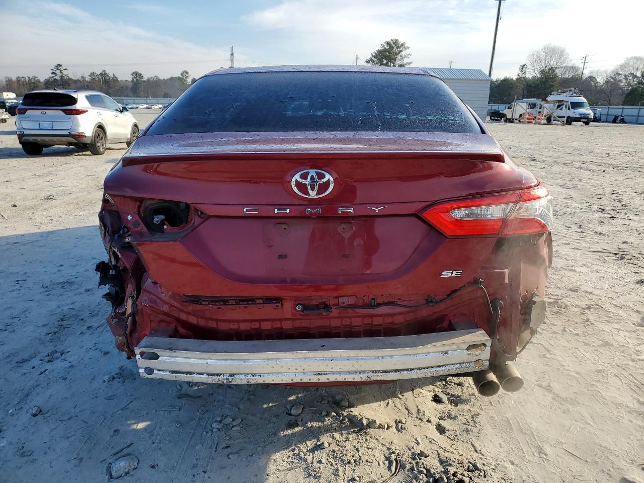 2018 TOYOTA CAMRY L photo 6