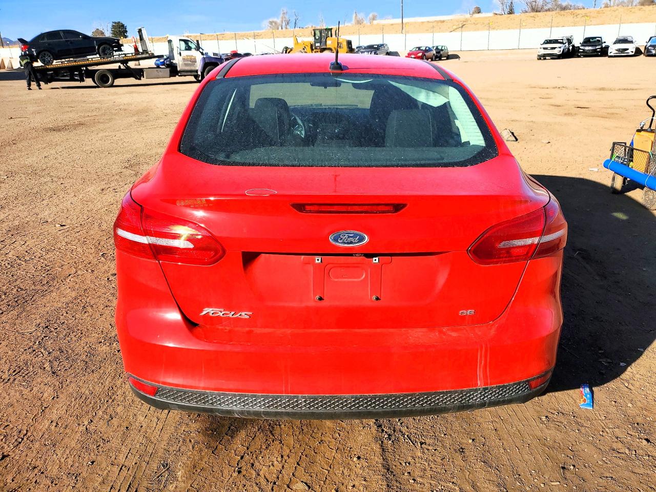 2017 FORD FOCUS SE photo 6