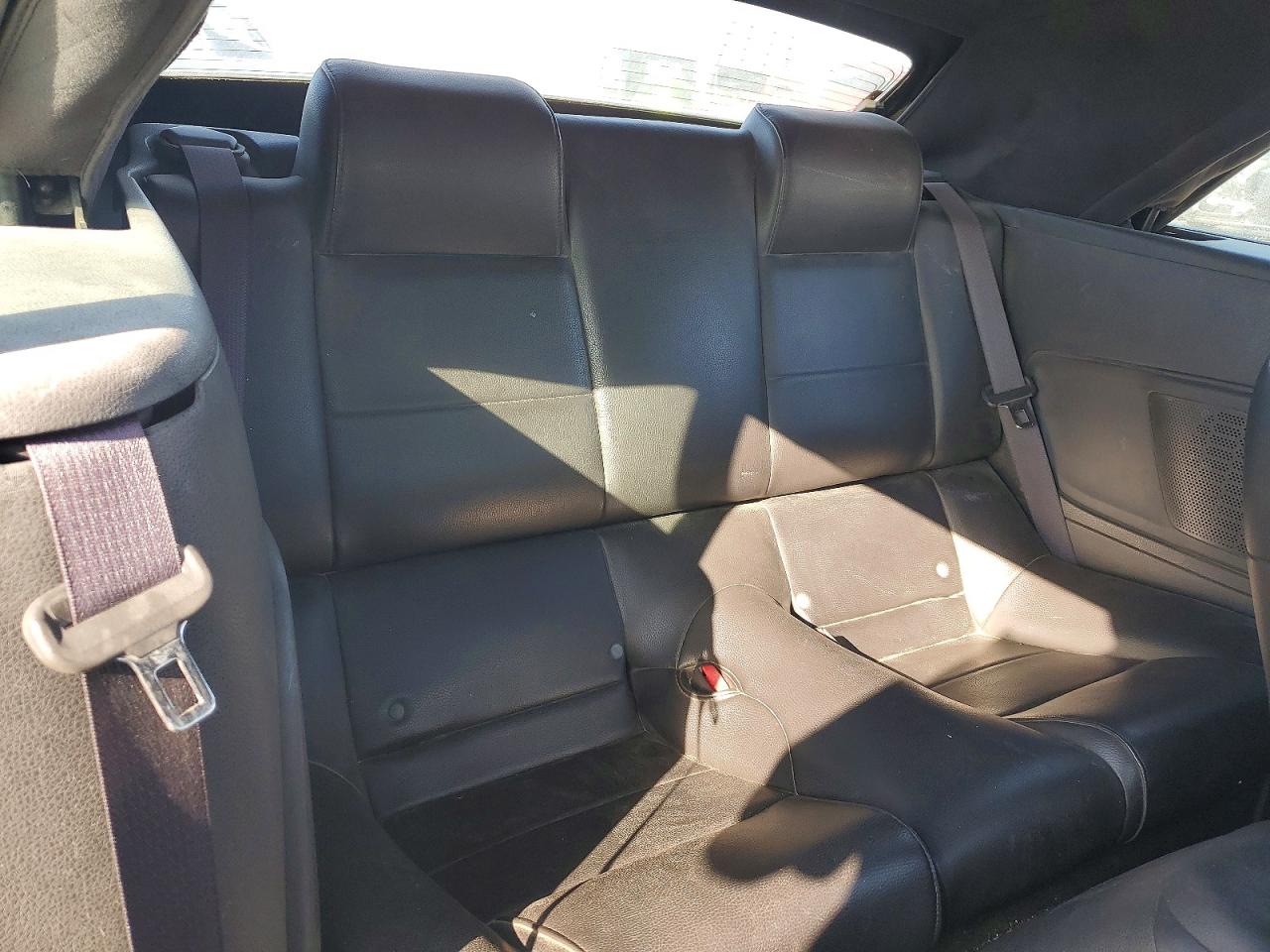 2005 FORD MUSTANG photo 10