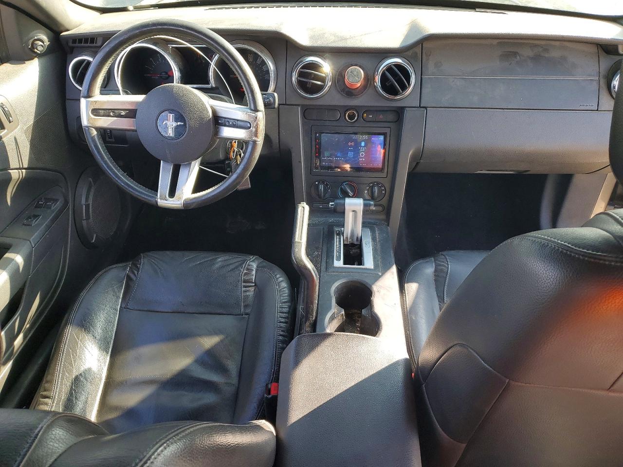 2005 FORD MUSTANG photo 8