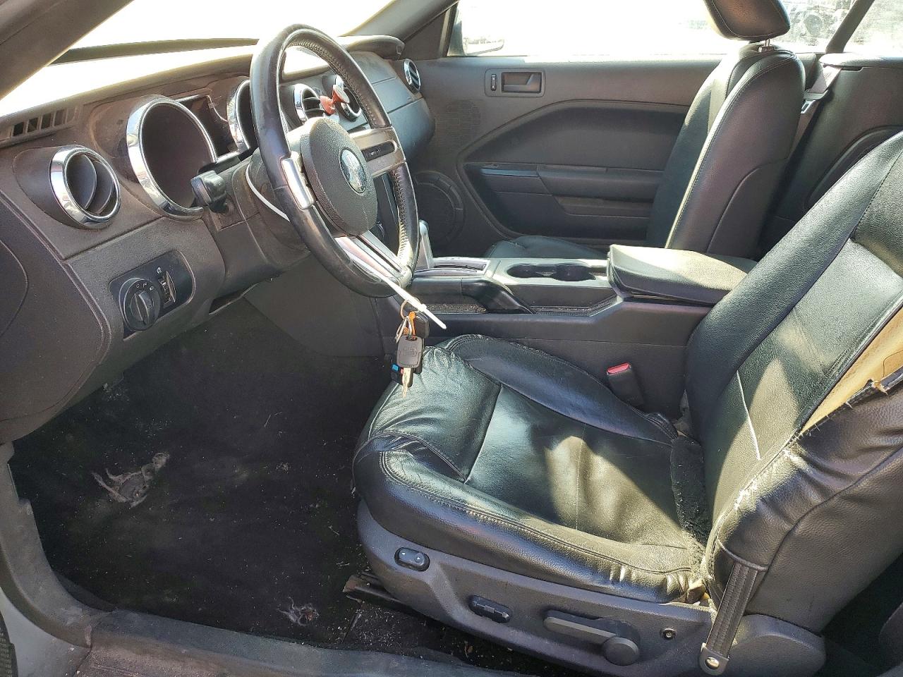 2005 FORD MUSTANG photo 7