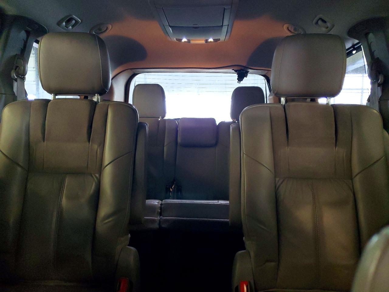 2013 CHRYSLER TOWN & COUNTRY LIMITED photo 10