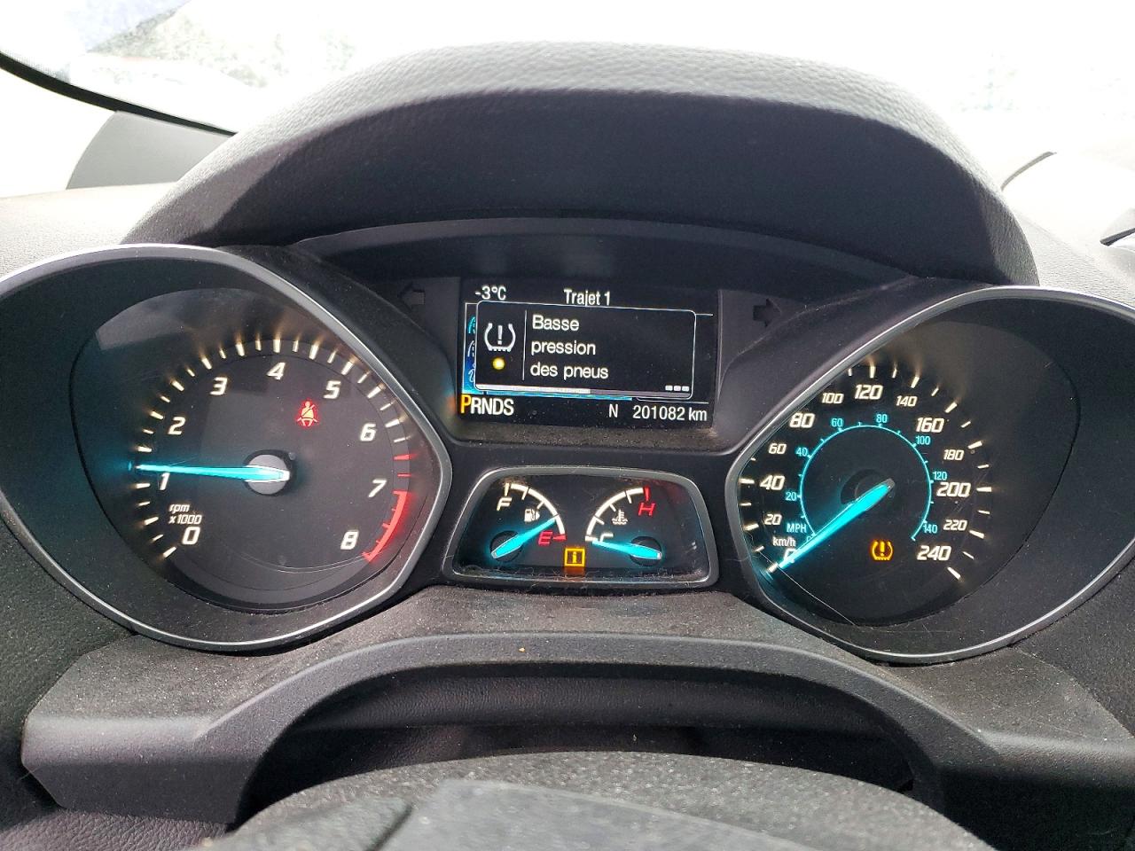 2016 FORD ESCAPE SE photo 9