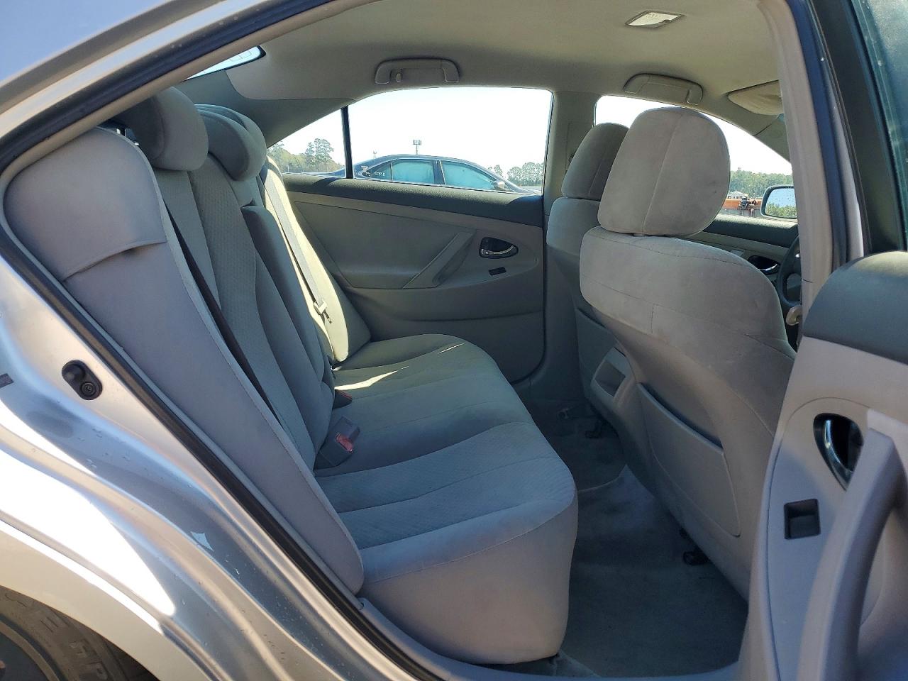 2009 TOYOTA CAMRY BASE photo 10