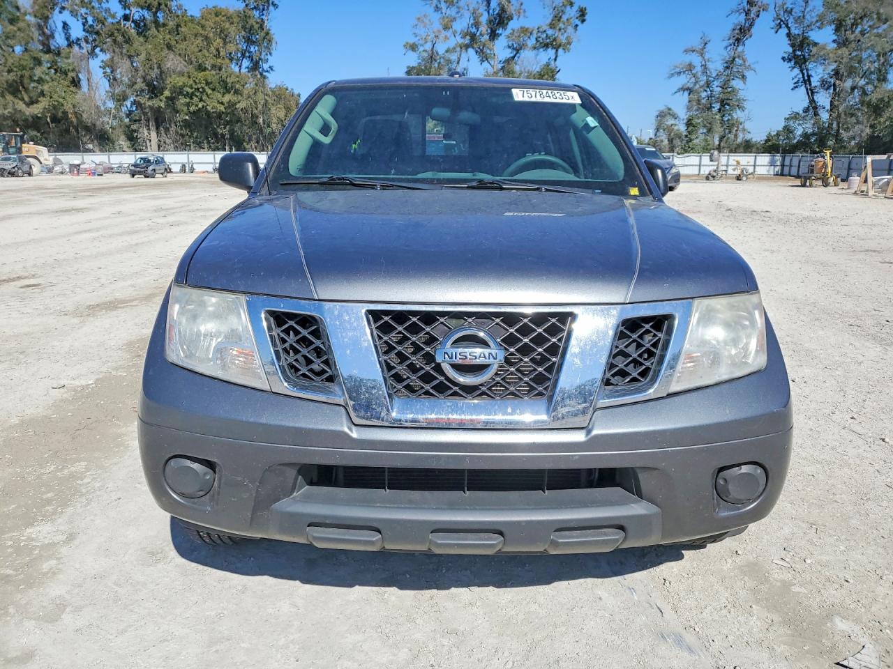 2018 NISSAN FRONTIER SV photo 9