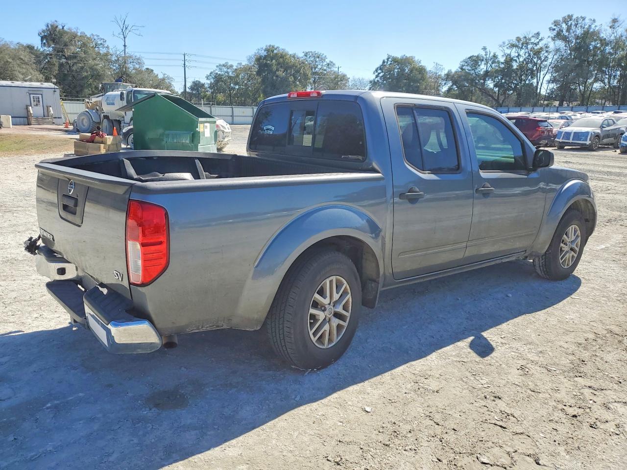 2018 NISSAN FRONTIER SV photo 5