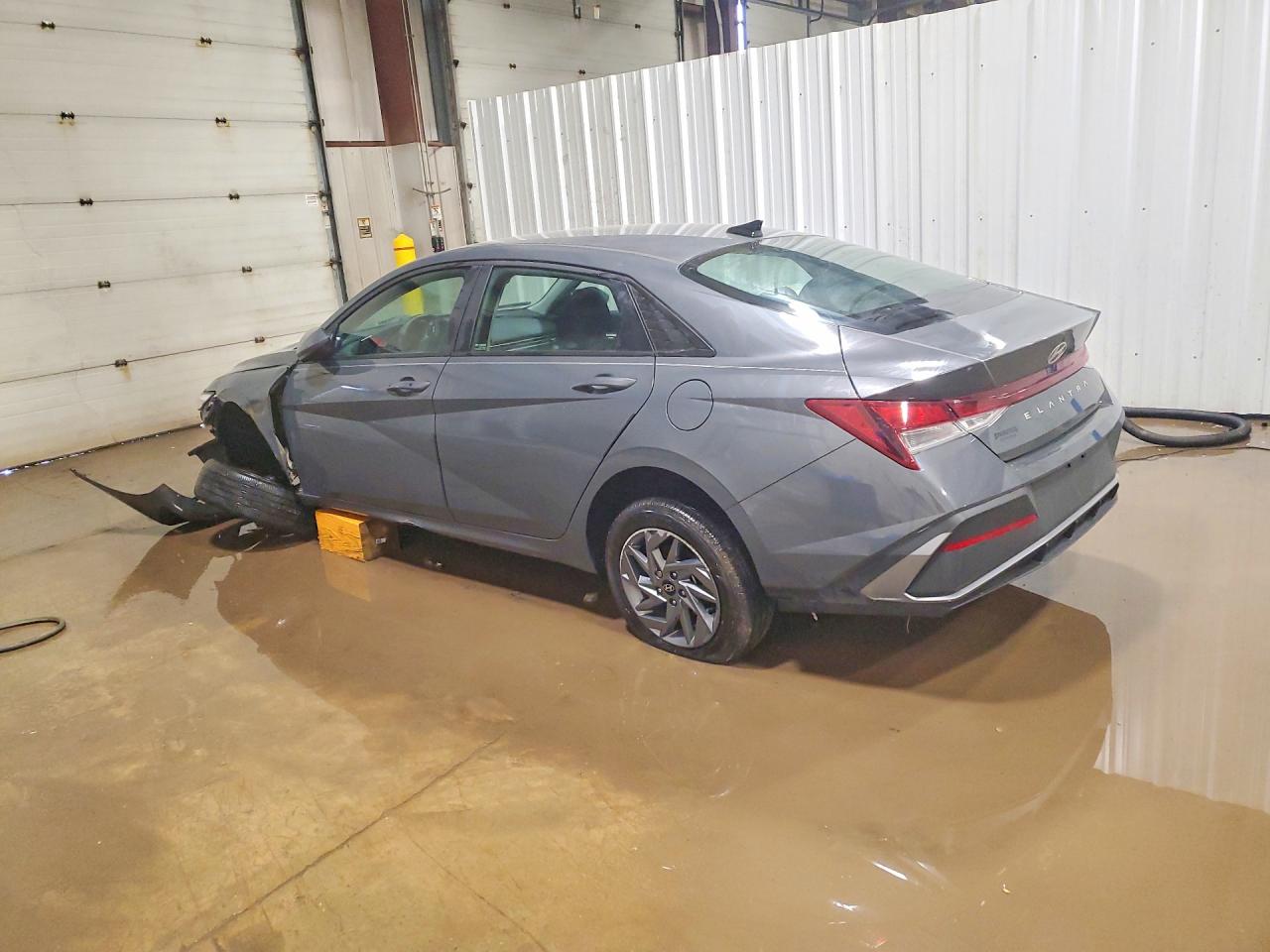 2024 HYUNDAI ELANTRA SEL photo 4