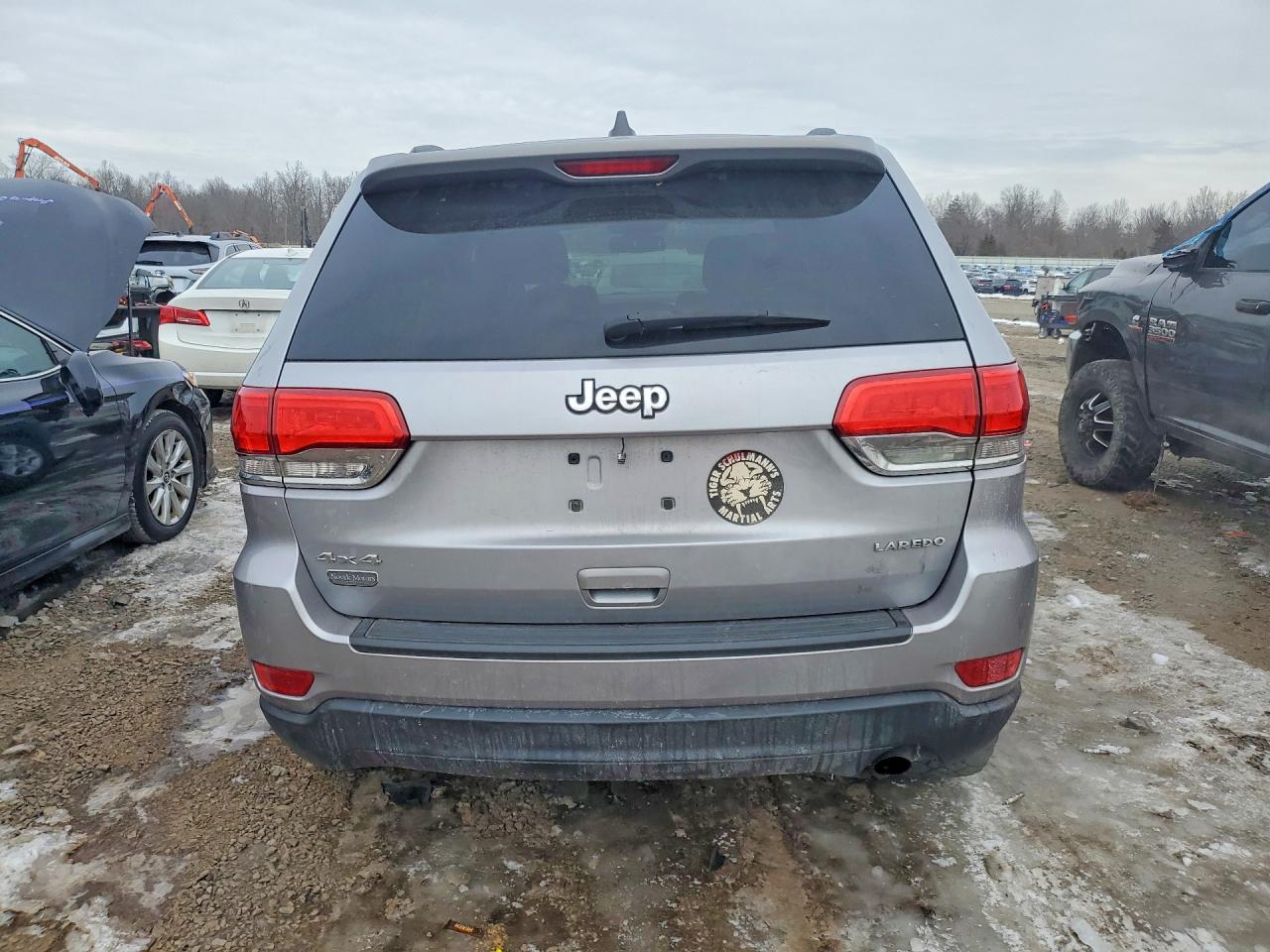 2014 JEEP GRAND CHEROKEE LAREDO photo 11