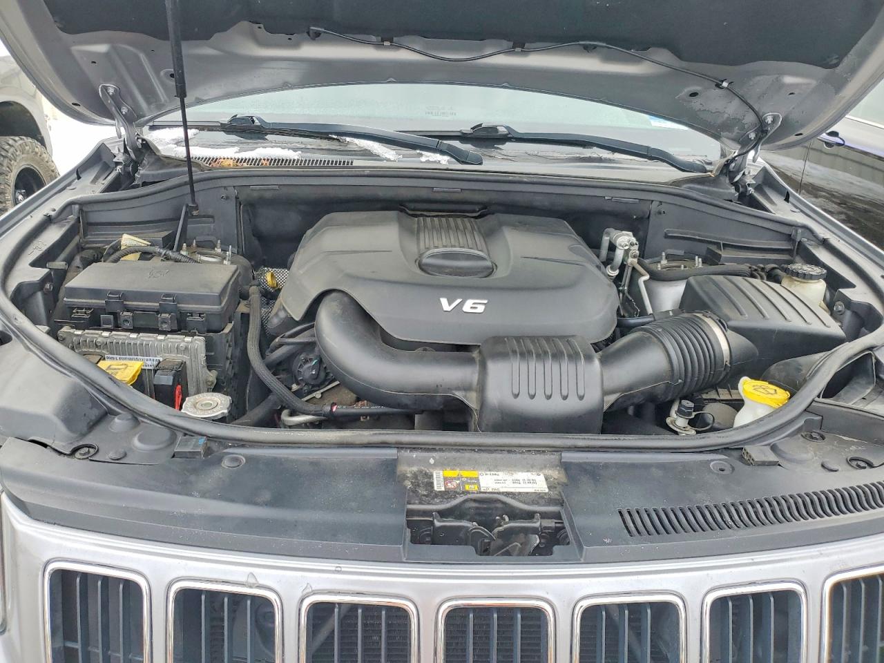 2014 JEEP GRAND CHEROKEE LAREDO photo 23