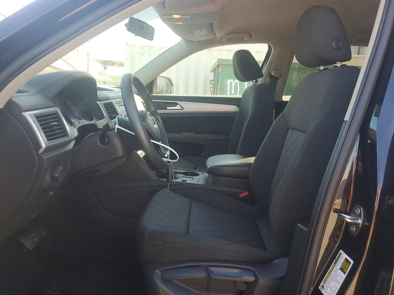 2018 VOLKSWAGEN ATLAS S photo 13