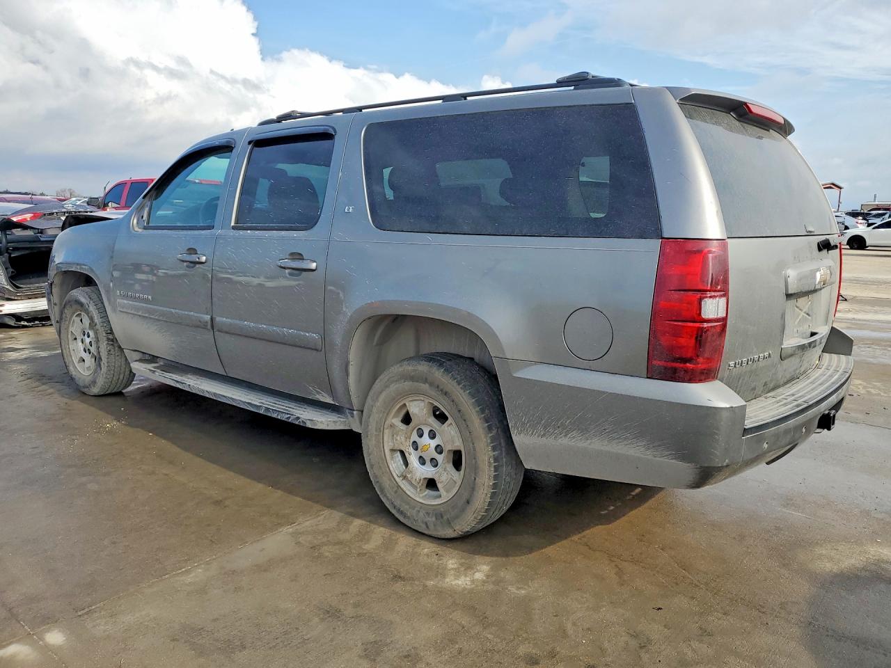 2009 CHEVROLET SUBURBAN K1500 LT photo 2