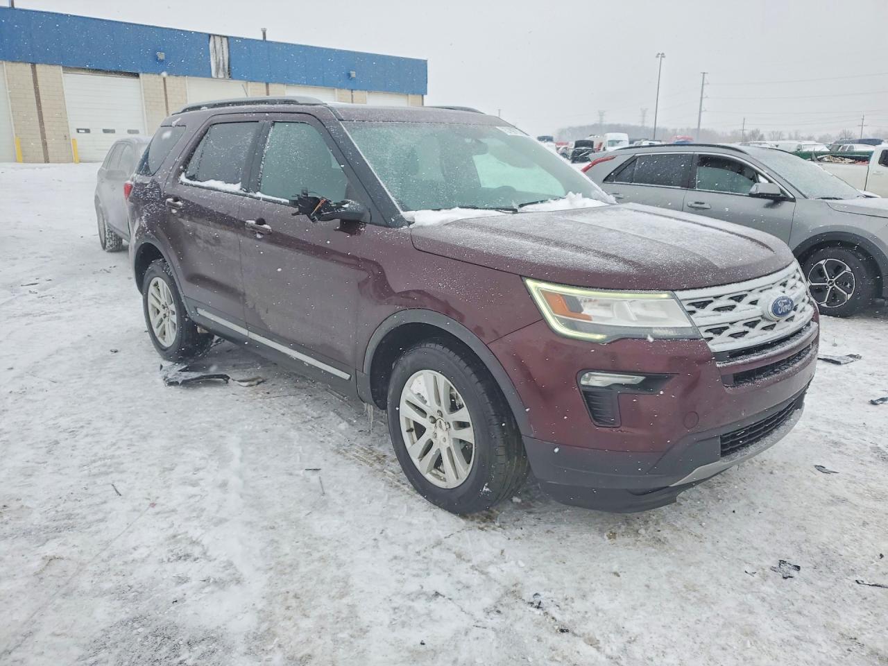 2018 FORD EXPLORER XLT photo 10