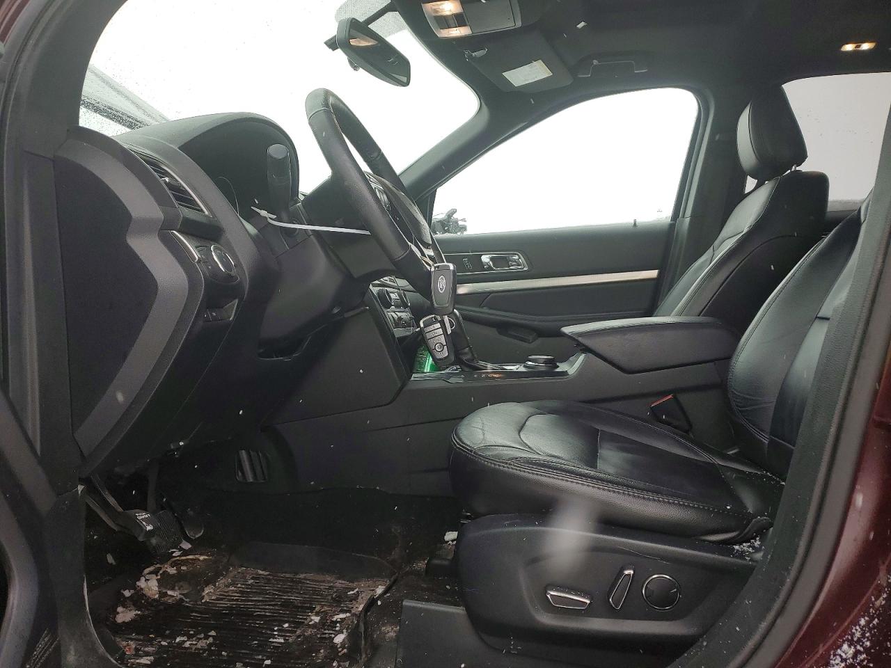 2018 FORD EXPLORER XLT photo 19