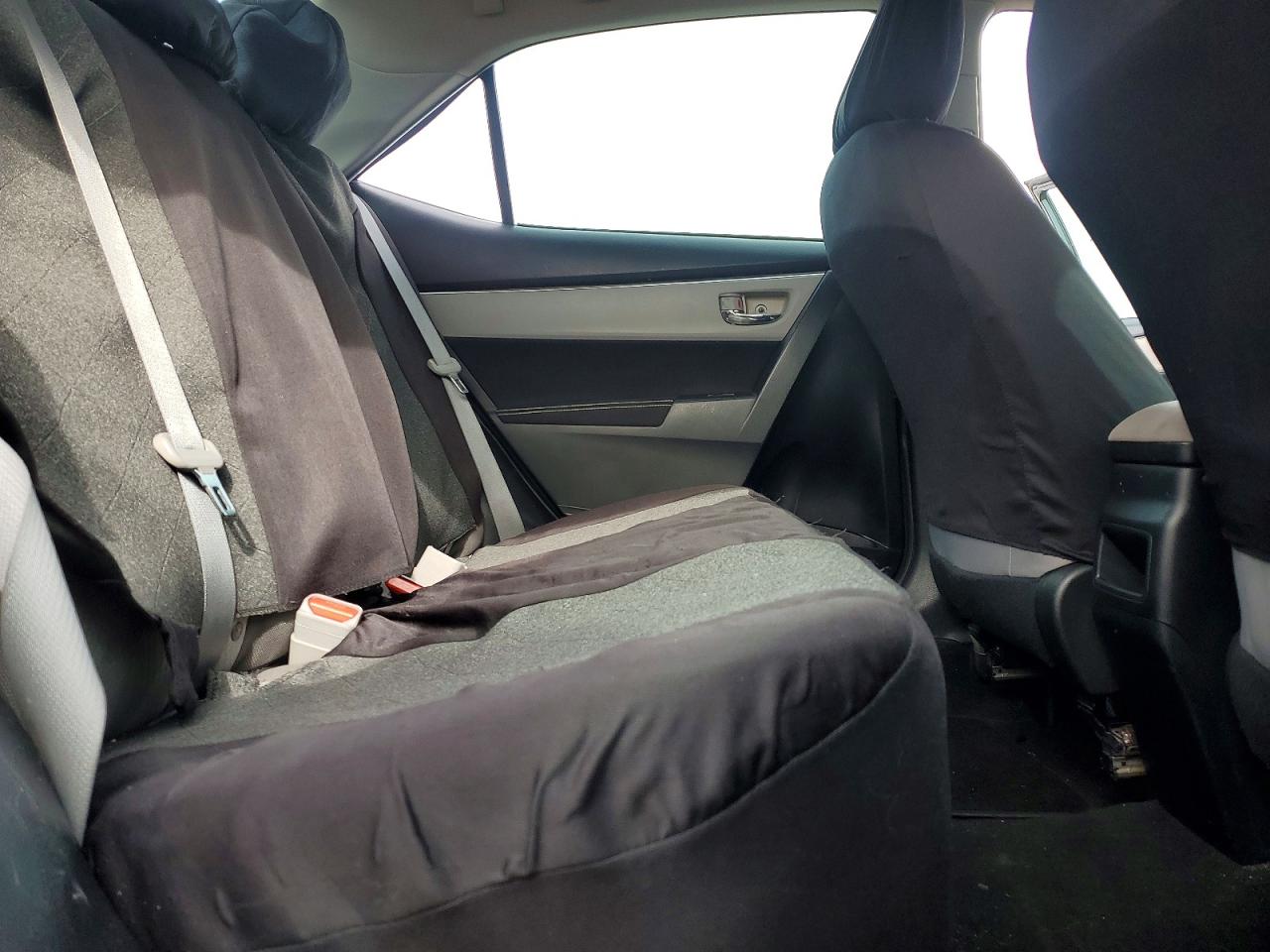 2018 TOYOTA COROLLA L photo 19