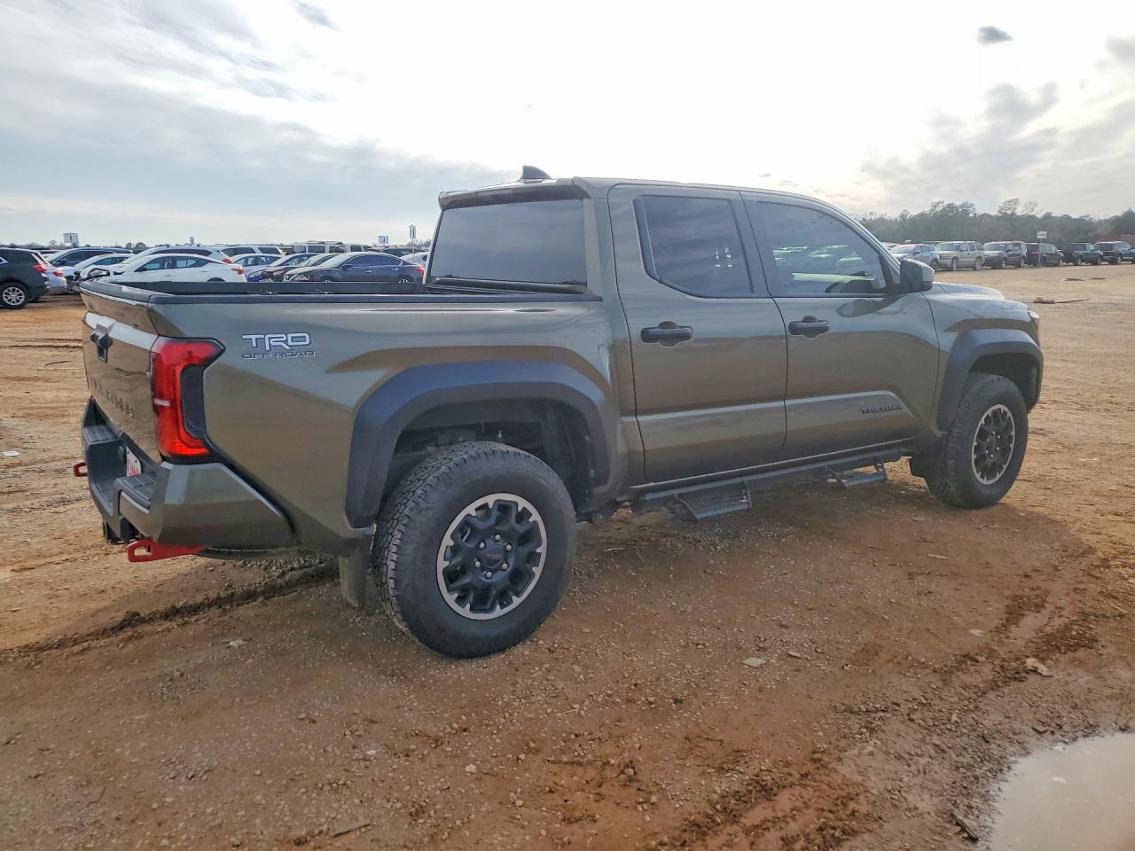 2024 TOYOTA TACOMA DOUBLE CAB photo 7